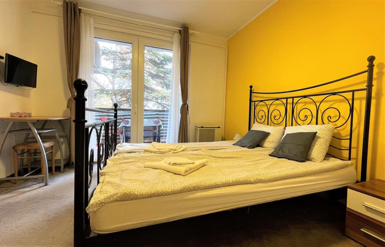 Evi Apartman Eger Ngoại thất bức ảnh