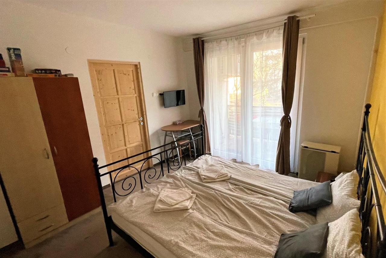 Evi Apartman Eger Ngoại thất bức ảnh